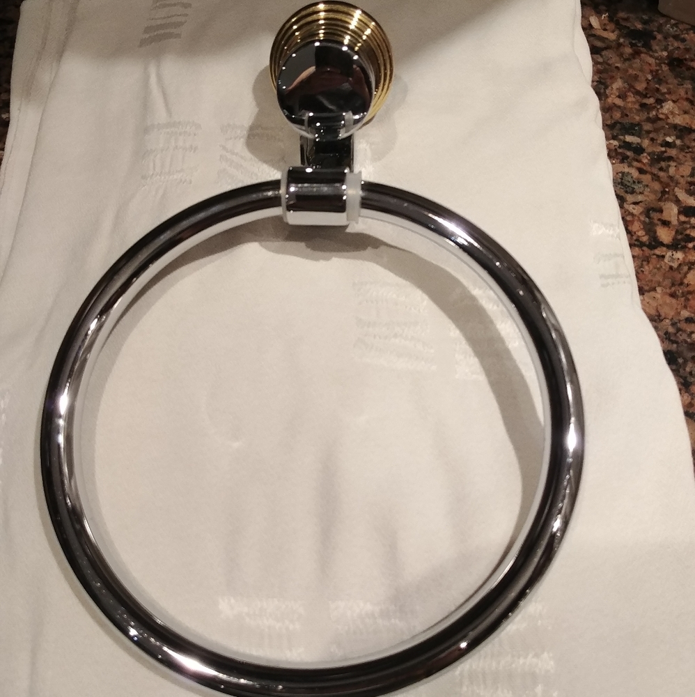 NWOT Gold and silver Hand towel holder - Picture 1 of 6